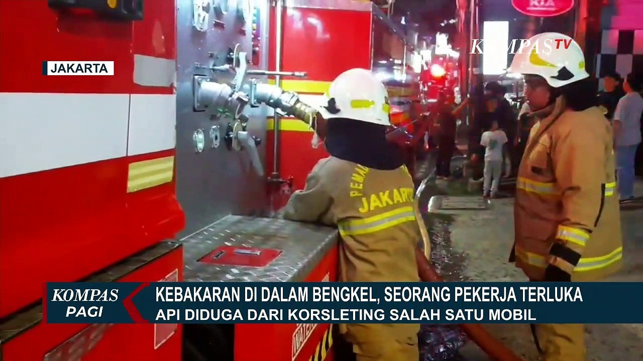 Bengkel Mobil di Jaksel Terbakar, Diduga Akibat Korsleting Mesin yang Menyambar Jeriken Tiner!