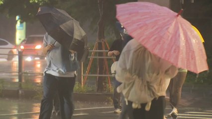 [뉴스라이더] 물폭탄 쏟았다 찜통더위... '도깨비 폭우' 500년 장마 없어지나 / YTN