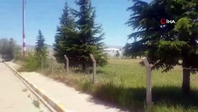 İstanbul-Nevşehir seferi yapan uçak kuş sürüsüne çarptı