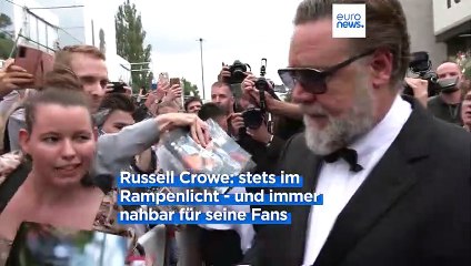 Russel Crowe beim Karlovy Vary Filmfestival: "Ich sollte nicht singen, aber ich tue es trotzdem"