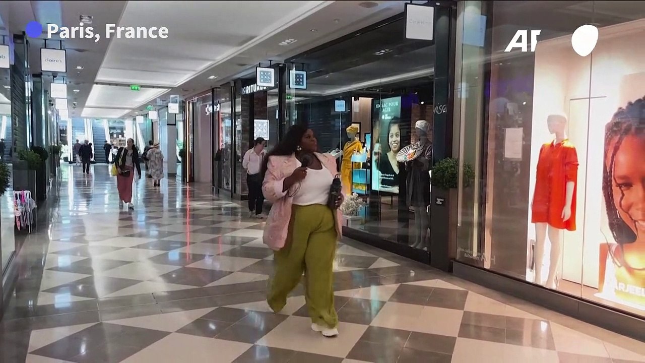 Le prêt-à-porter français, encore trop excluant pour les femmes aux grandes tailles