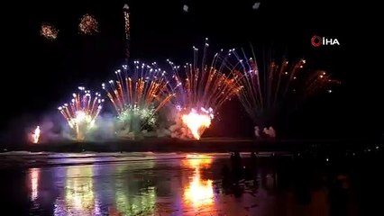Yeni Zelanda'da 35 bin kişi havai fişek gösterisini izledi