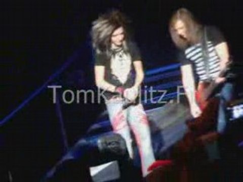 13- Bill Peluche XD - Dijon 11/03/2008 - Tokio Hotel
