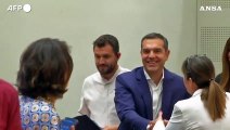 L'addio di Tsipras dopo la batosta, 