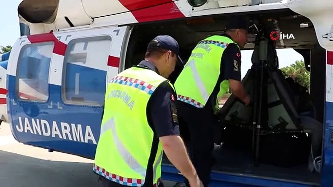 Mersin'de jandarma ekiplerinden helikopter destekli trafik denetimi