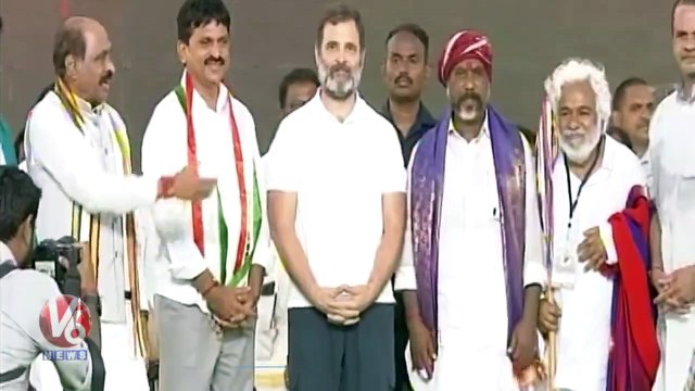 Rahul Gandhi Felicitates Bhatti Vikramarka _ Congress Jana Garjana Meeting _ V6 News