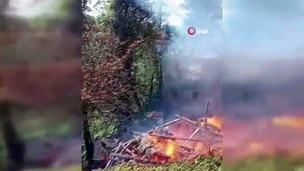 Le bâtiment est devenu inutilisable à la suite de l'incendie du bâtiment de 3 étages à Rize