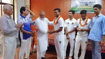 करौली जिले के क्रिकेट खिलाडिय़ों ने किया कमाल, मिला सम्मान