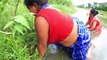 Village Womens are Amazing Hand Fishing _ Nice Fishing Video in the Village River