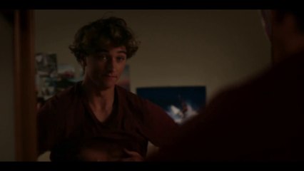 The Summer I Turned Pretty | Jeremiah getting ready for the party