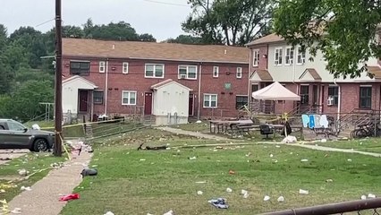 美 동부 볼티모어에서 총기난사...2명 사망·28명 부상 / YTN