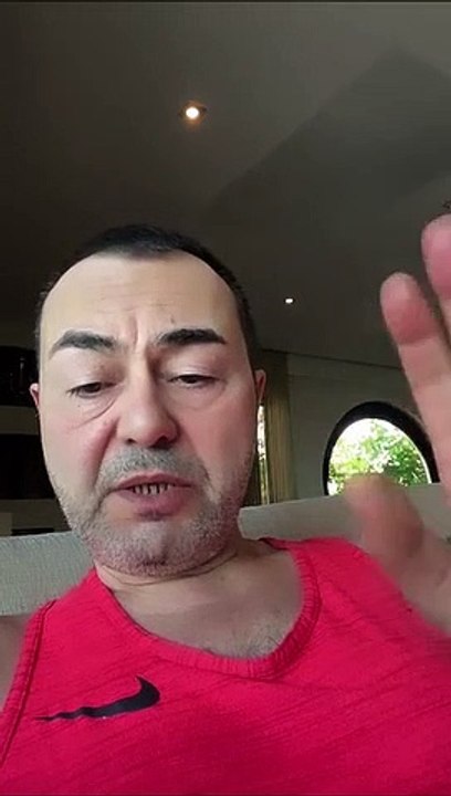 Sinan Akçıl était en colère contre Serdar Ortaç, qui a eu une conversation avec ses partisans：Vous vous moquez de nous tous