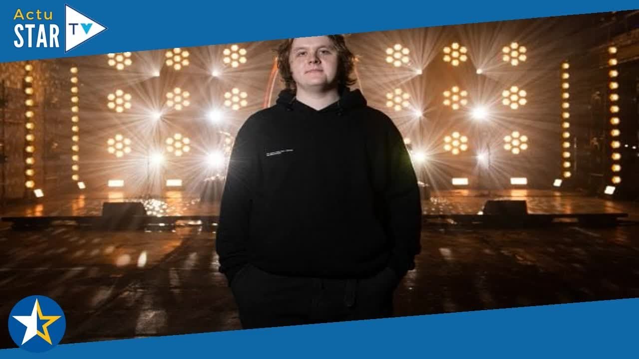 Lewis Capaldi sur les rotules : exténué par son syndrome de la Tourette, il annule toute sa tournée