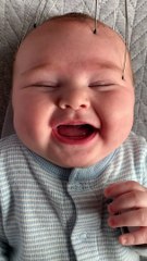 Baby Scrunches At Scalp Massager