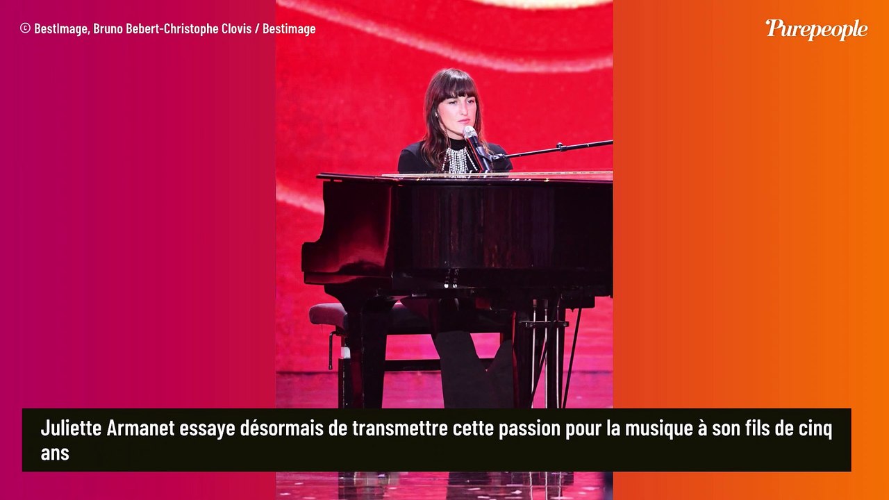 Juliette Armanet "quasiment née dans un piano"...