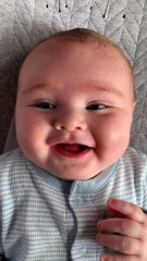 Baby Scrunches At Scalp Massager