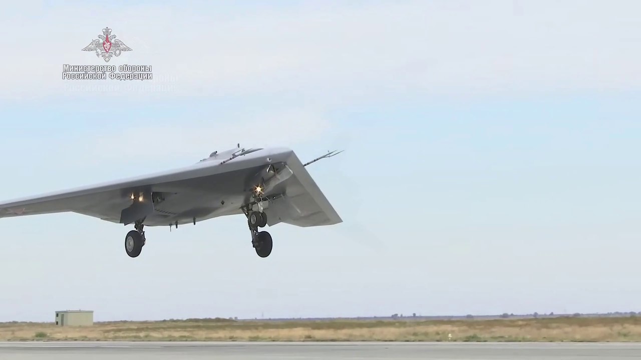 Mídia diz que maior drone furtivo do mundo está sendo usado contra Ucrânia