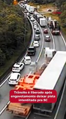 BR 376 teve acidente com carreta e 14 carros