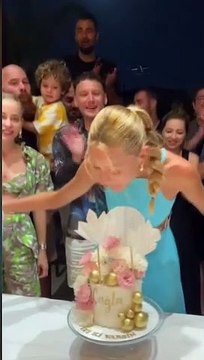 Acun Ilıcalı sevgilisi Ayça Çağla Altunkaya'nın doğum gününü kutladı! Yazdığı not dikkat çekti