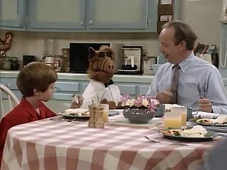 Alf S02E01- Stets zu ihren Diensten