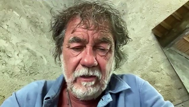 Olivier Marchal a-t-il vraiment insulté Omar Sy dans une lettre ouverte en lui disant de se mettre au cul ses insultes contre la police ? Il répond dans une vidéo