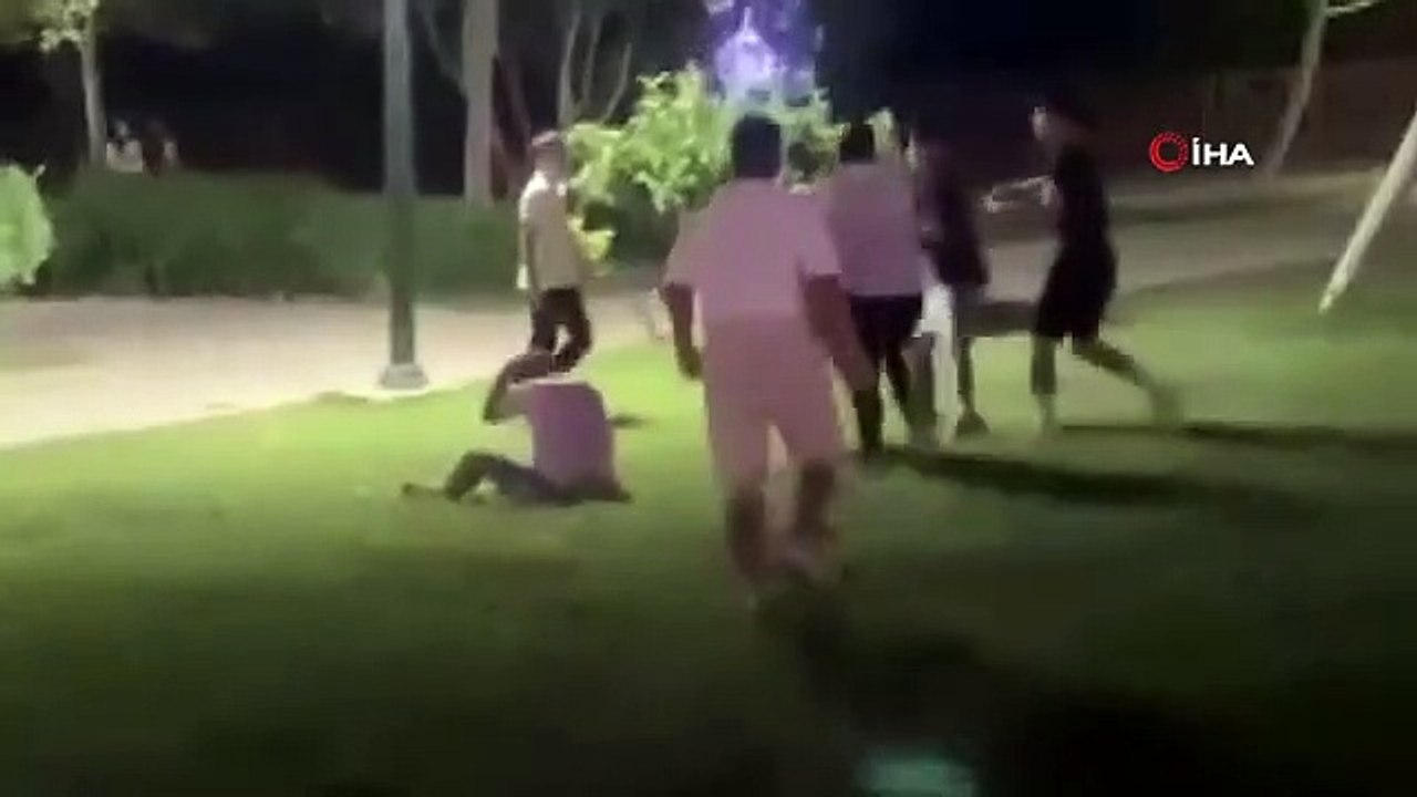 Combat de poing et de coup de pied à Antalya