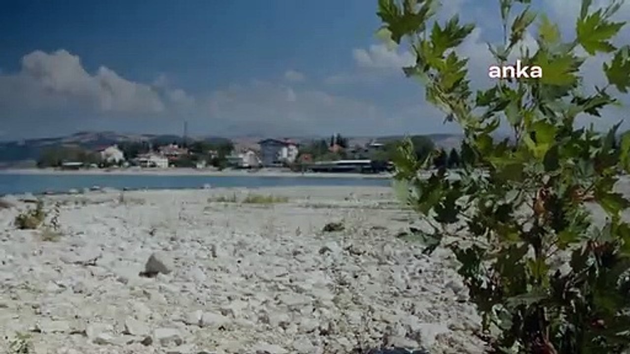 CHP Isparta Milletvekili Yalım Halıcı, Eğirdir Gölü'nün Yok Olma Tehlikesiyle Karşı Karşıya Olduğunu Belirtti