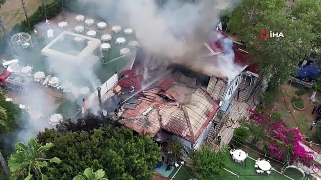 Das Feuer, das im Restaurant ausbrach und sich auf TSYD ausbreitete, konnte unter Kontrolle gebracht werden