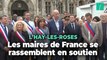 En soutien au maire de L’Haÿ-les-Roses, des rassemblements devant les mairies partout en France