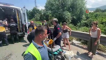 Anadolu Otoyolu'nda iki otomobil çarpıştı: 5'i çocuk 8 yaralı