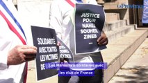 Rassemblement en soutien aux élus de France devant la mairie de Marseille