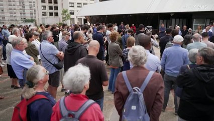 Γαλλία: Κάλεσμα των Δημάρχων για επιστροφή στην "Δημοκρατική Τάξη"