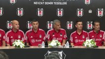 İSTANBUL - Beşiktaş Teknik Direktörü Şenol Güneş'ten transfer açıklaması (1)