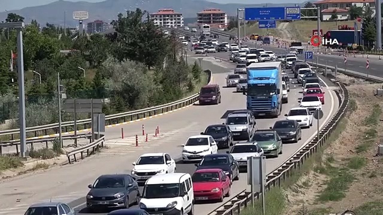 Die Eid-Bilanz wurde klar: 800.000 Fahrzeuge passierten die Transitroute von 43 Provinzen