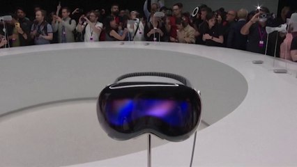 التاسعة هذا المساء | تراجع المبيعات.. آبل تخفض إنتاجها من سماعة VISION PRO