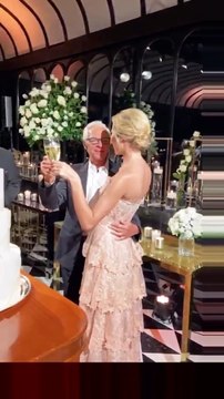 Modella di 30 ani sposa miliardario di 73