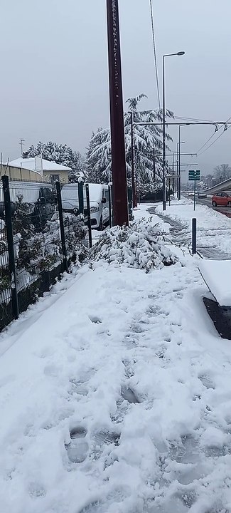 La France Sous la Neige  ☃️  Grenoble & Échirolles #Grenoble #Échirolles #Neige (27)