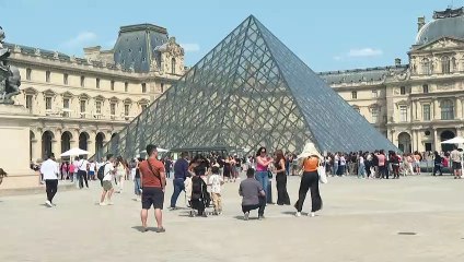 Semana de la Alta Costura arranca en París con diosas griegas de Dior