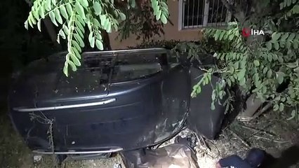 La voiture, devenue incontrôlable à Burdur, a percuté la palissade et s'est écrasée dans un arbre： 1 mort