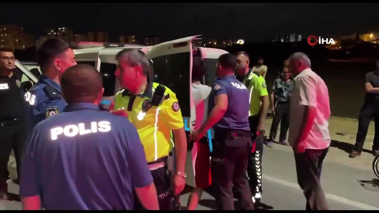 15-jähriger geistig behinderter Teenager verpasste den öffentlichen Bus