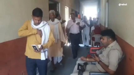 जौनपुर: अधिकारियों का अजीब कारनामा, क्या एक्शन लेगा प्रशासन