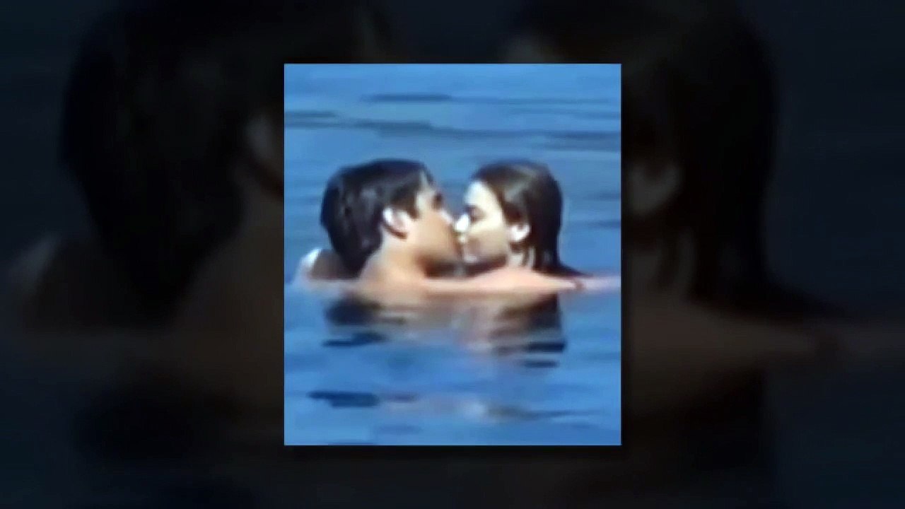 Mert Ramazan Demir, der sich in Afra Saraçoğlu zu verlieben begann, löschte sein Foto mit Mert Yazıcıoğlu.