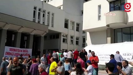 ODTÜ'de sendikalar servislerin kaldırılmasına karşı eylem yaptı