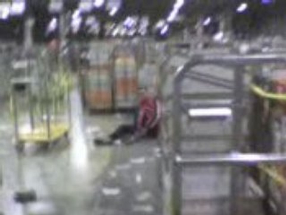 Simon Belmondo ou Regis à la Poste