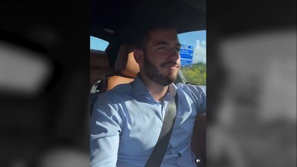 Así es el hombre que ha pagado la 'lona de odio' colocada en el centro de Madrid