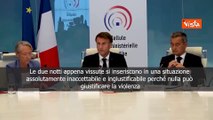 Scontri in Francia, Macron: Violenza inaccettabile, strumentalizzata morte ragazzo