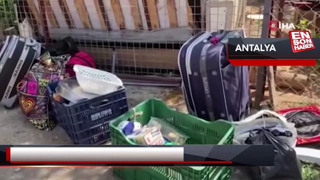 Kaçak gecekondu yıkımında zabıtanın Türk bayrağı hassasiyeti