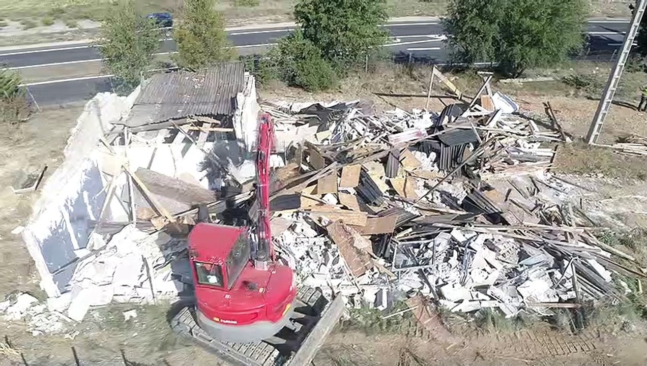 Démolition d'une cabanisation à Nissan-lez-Enserune (DDTM34)