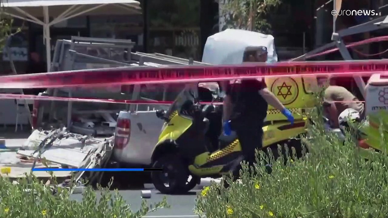 Ισραήλ: Επίθεση με αυτοκίνητο και μαχαίρι στο Τ...