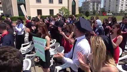 OMÜ Hukuk Mezuniyet Töreninde Öğrencilerden Protesto